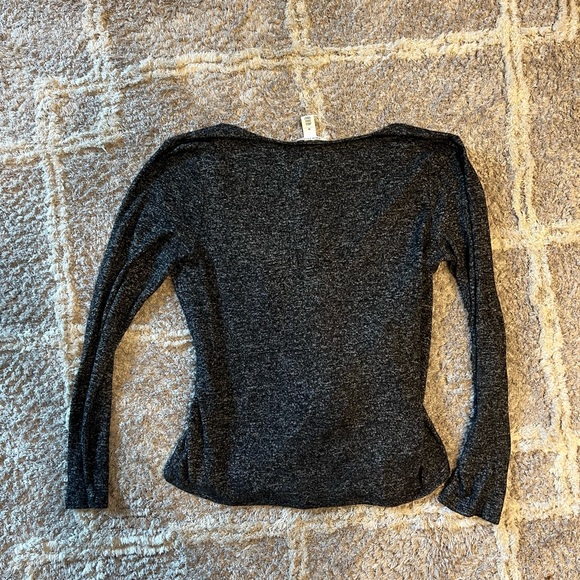 White House Black Market size M wrap top in variegated dark grey/black. - Picture 4 of 7